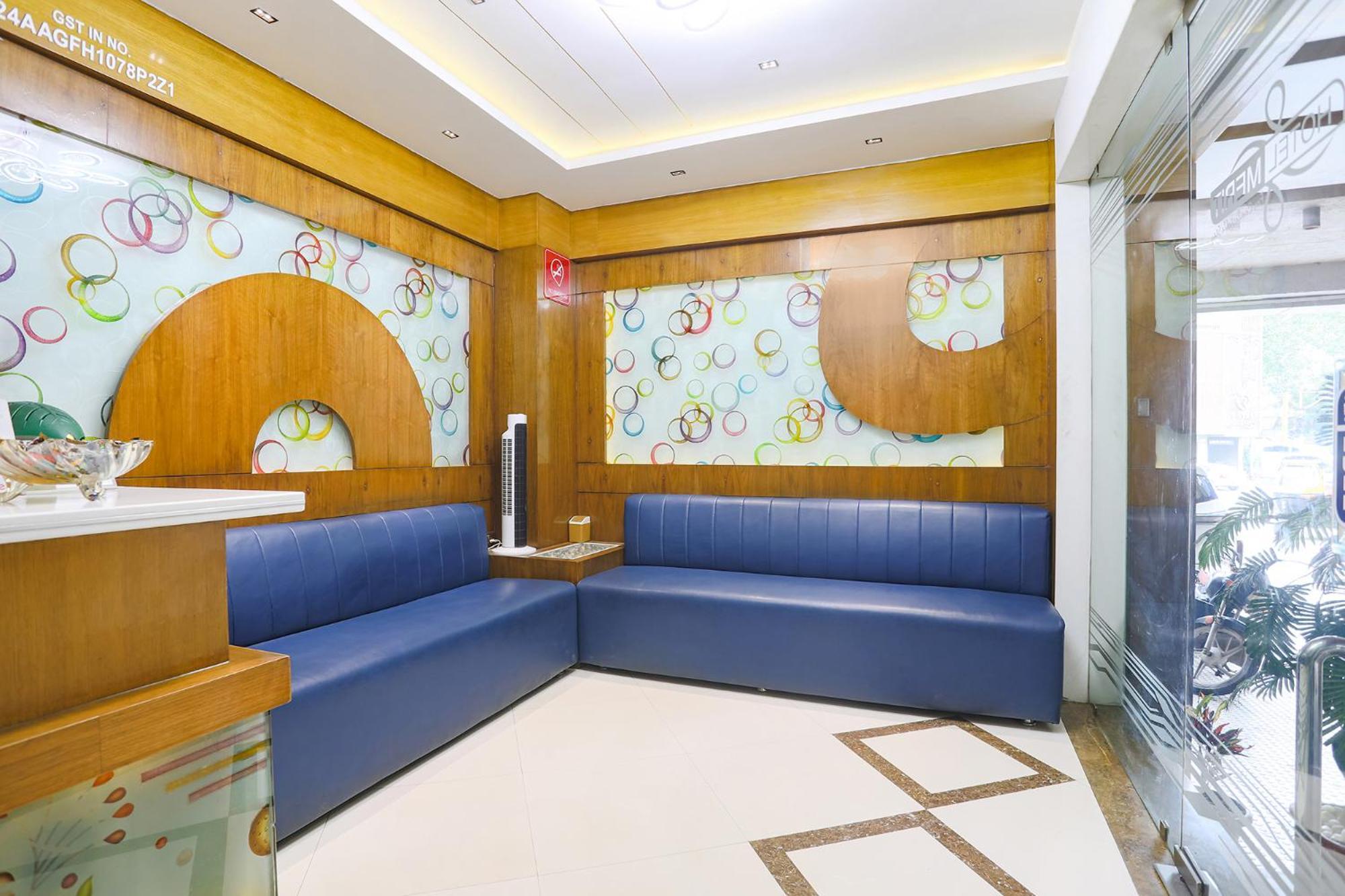 Hotel Merit Surat Luaran gambar